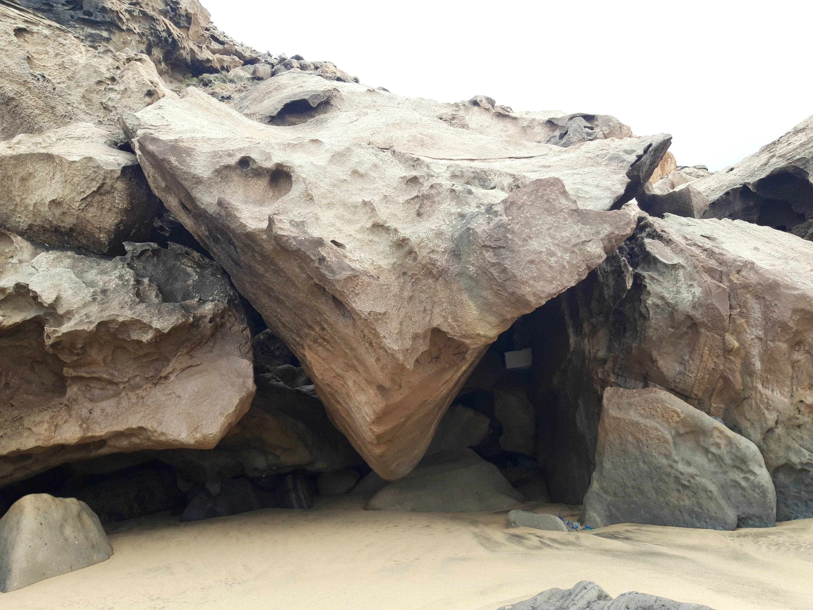 Suelo Bipolar Boulder