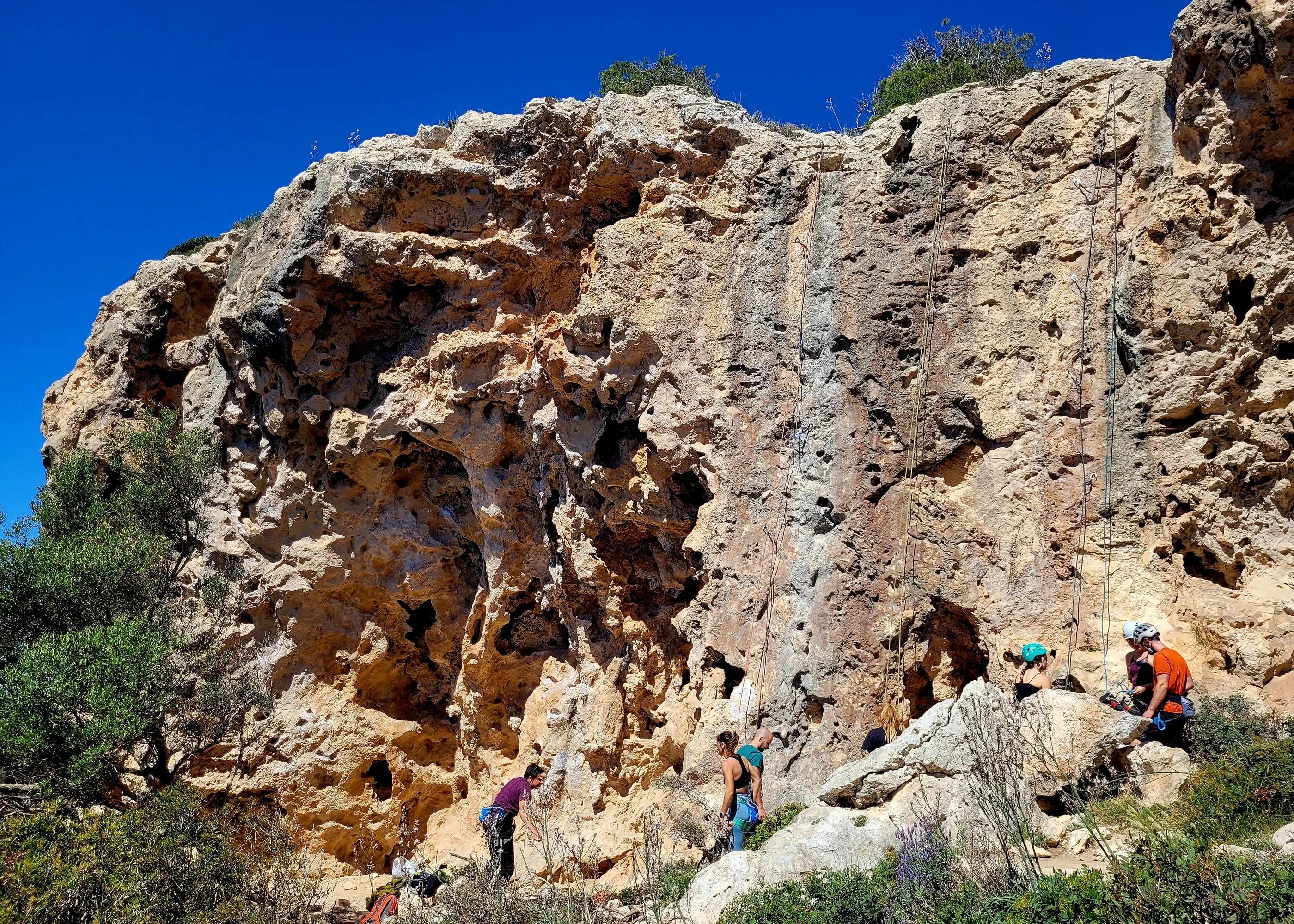 Entre Cuevas